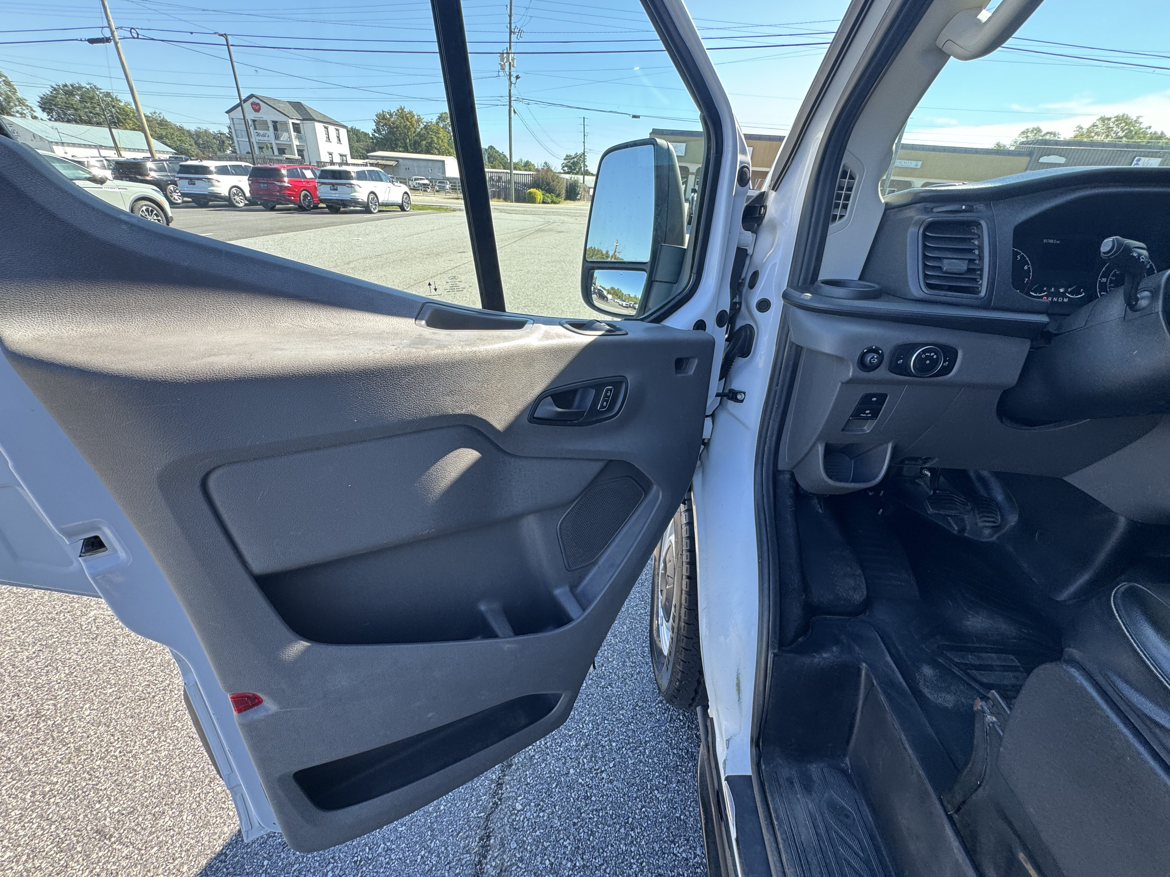 Used 2023 Ford Transit 250 Medium Roof RWD image 2