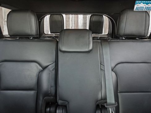 Used 2016 Ford Explorer XLT w/ Equipment Group 202A AWD/4WD image 24