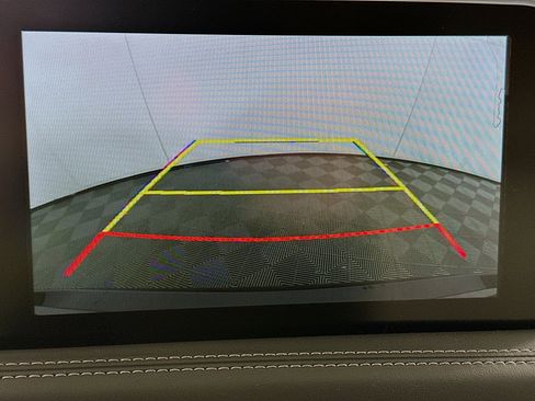 Used 2021 Genesis G70 2.0T image 23