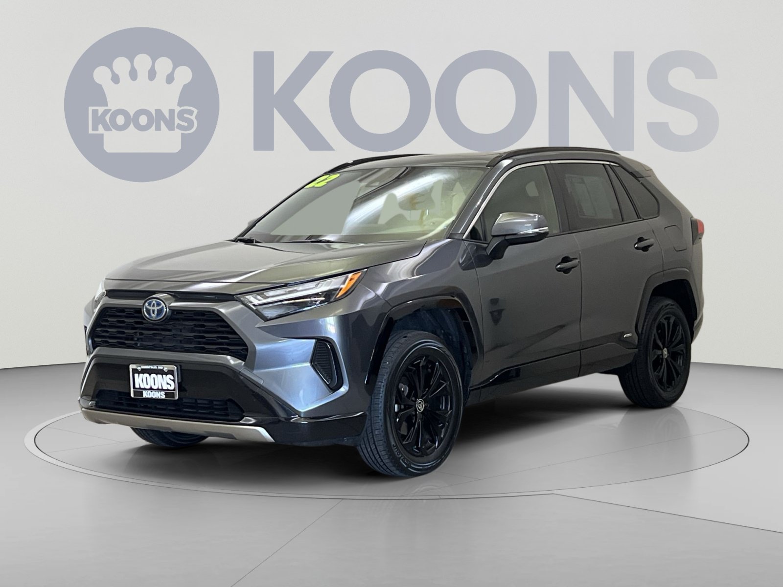 Used 2022 Toyota RAV4 SE w/ Convenience Package AWD/4WD image 1
