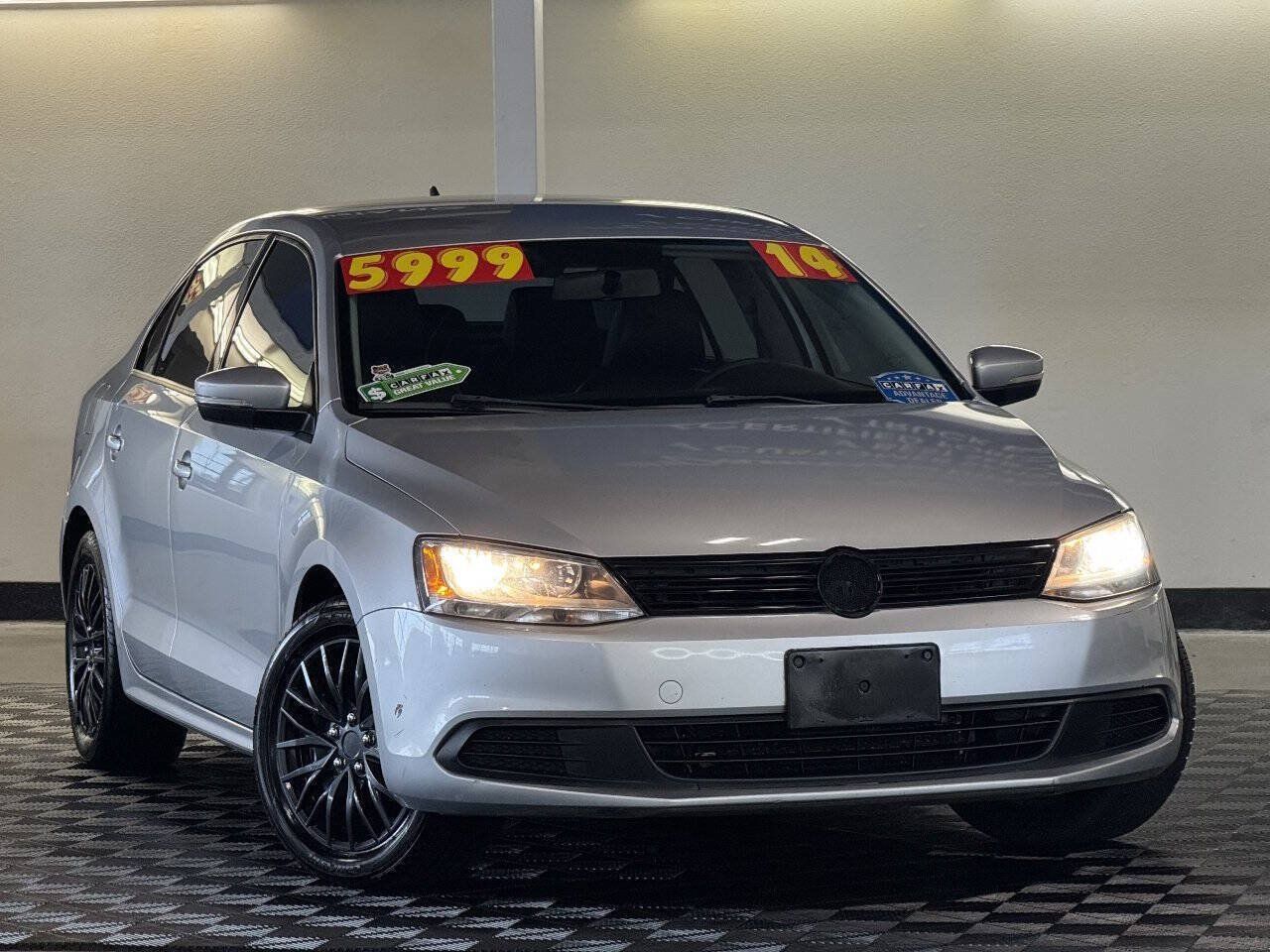 Used 2014 Volkswagen Jetta SE FWD image 1