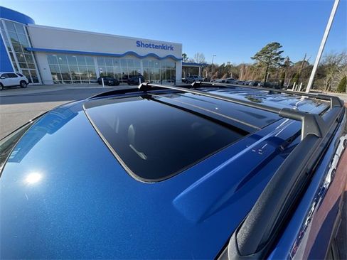 Used 2023 Ford Explorer XLT w/ Equipment Group 202A image 8