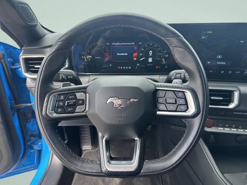 Used 2025 Ford Mustang GT Premium RWD image 15