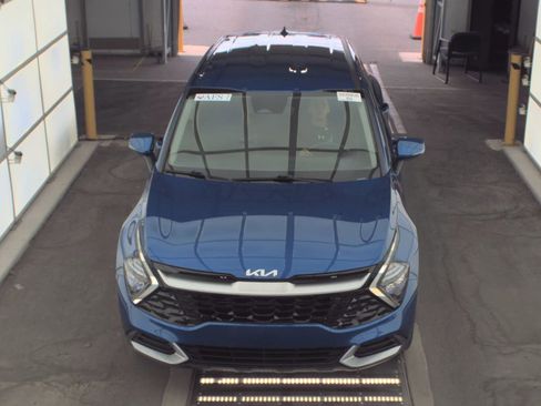 Used 2023 Kia Sportage EX FWD image 2