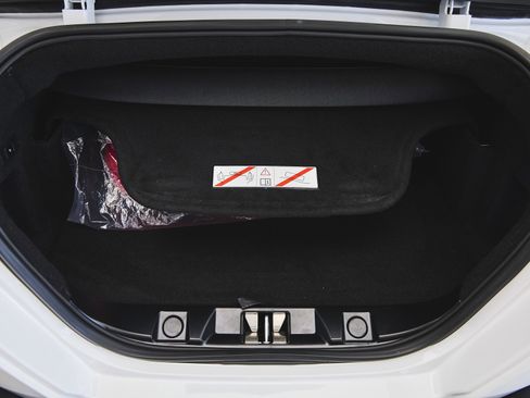 Used 2024 Ferrari Roma Spider image 13