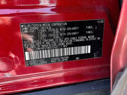 Used 2021 Toyota RAV4 LE image 16