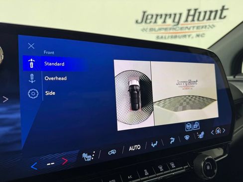 Used 2024 Chevrolet Blazer EV LT AWD/4WD image 14