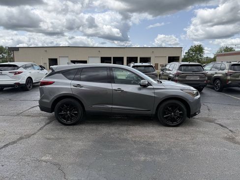 Used 2025 Acura RDX SH-AWD image 5