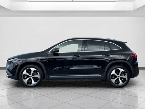 Certified 2025 Mercedes-Benz GLA 250 image 5