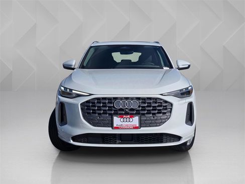 New 2025 Audi Q5 2.0T Premium Plus image 2