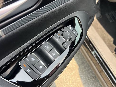 Certified 2025 Nissan Murano SL AWD/4WD image 16