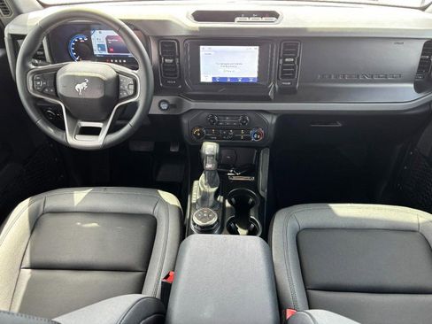 Used 2023 Ford Bronco Big Bend image 15