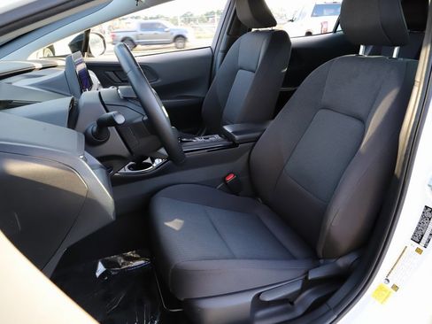 Certified 2023 Toyota Prius LE image 14