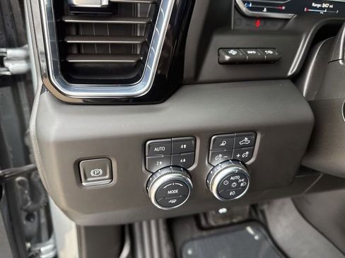 Used 2024 GMC Sierra 1500 Denali w/ Denali Reserve Package AWD/4WD image 26