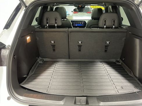Used 2025 Chevrolet TrailBlazer ACTIV w/ Convenience Package AWD/4WD image 19