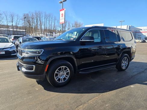 Used 2022 Jeep Wagoneer Series I w/ Convenience Group I image 3