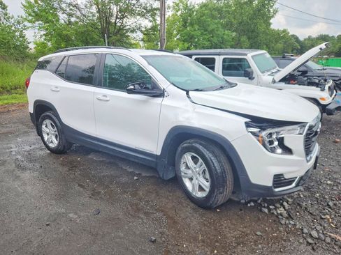 Used 2024 GMC Terrain SLE w/ Driver Convenience Package AWD/4WD image 1