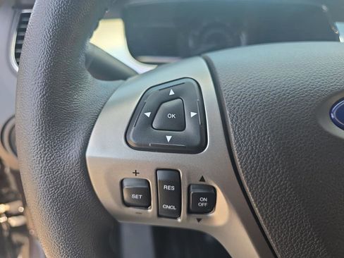 Used 2019 Ford Taurus SEL w/ Equipment Group 201A FWD image 21