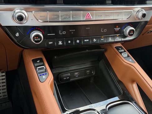 Used 2024 Kia Telluride SX X-Line AWD/4WD image 26