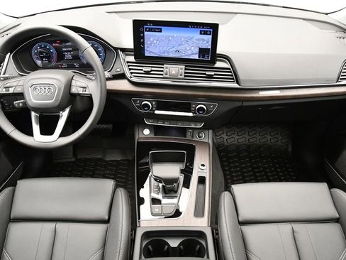 Certified 2025 Audi Q5 2.0T Premium Plus w/ Premium Plus Package image 21