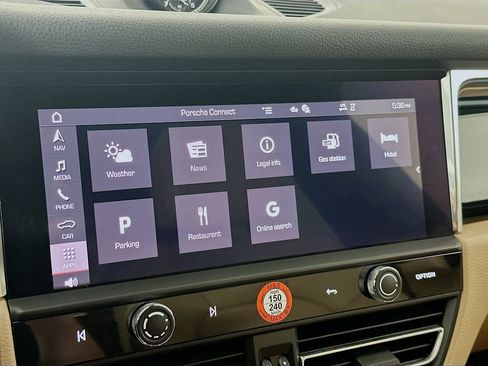 Certified 2026 Porsche Macan image 14