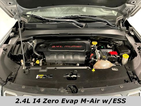 Used 2022 Jeep Compass Latitude w/ Convenience Group FWD image 28