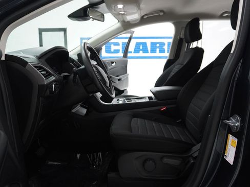 Used 2024 Ford Edge SE image 14