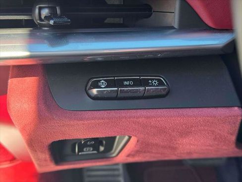 Used 2021 Chevrolet Corvette Stingray Premium Conv w/ Z51 Performance Package RWD image 19