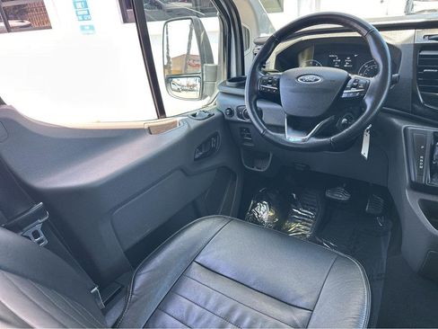 Used 2023 Ford Transit 350 XLT RWD image 16