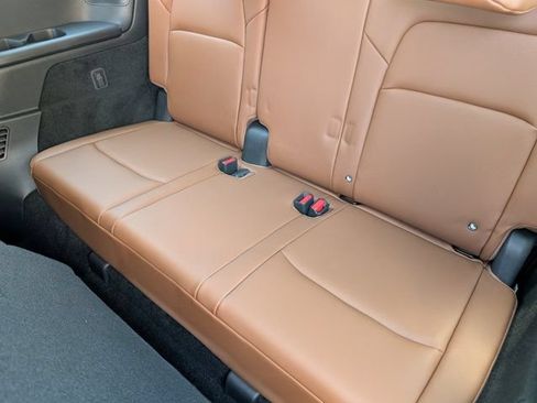 New 2026 Nissan Pathfinder Platinum w/ Cargo Package FWD image 18
