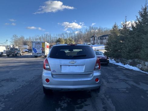 Used 2015 Chevrolet Captiva Sport LT w/ Convenience Package image 7