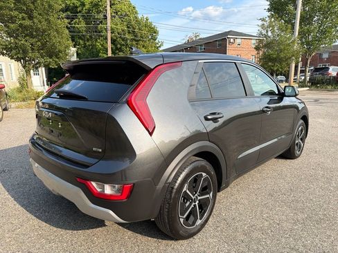 Certified 2023 Kia Niro LX FWD image 7