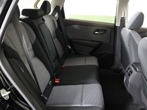 Used 2023 Nissan Rogue SV AWD/4WD image 32