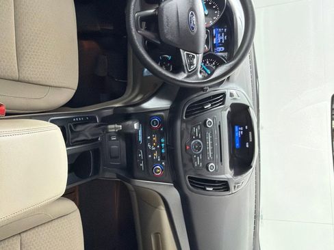 Used 2017 Ford Escape SE FWD image 26