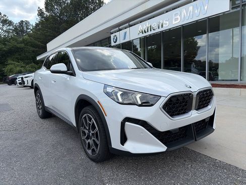 Certified 2026 BMW X2 xDrive28i AWD/4WD image 1