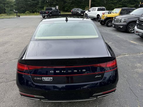 Used 2025 Genesis G90 3.5T AWD/4WD image 12