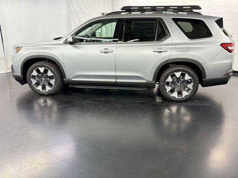 New 2026 Honda Pilot Elite image 2