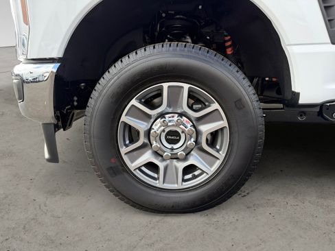 New 2026 Ford F250 Lariat image 14