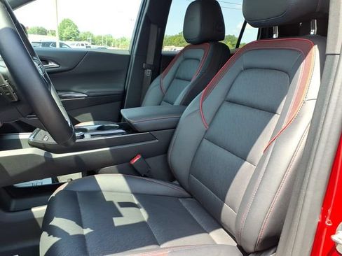 Used 2025 Chevrolet Equinox RS w/ Safety and Technology Package FWD image 17