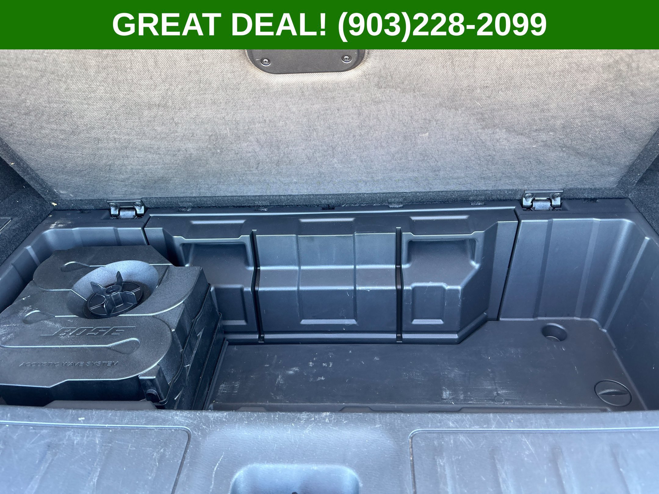 Used 2019 Nissan Pathfinder Platinum FWD image 11