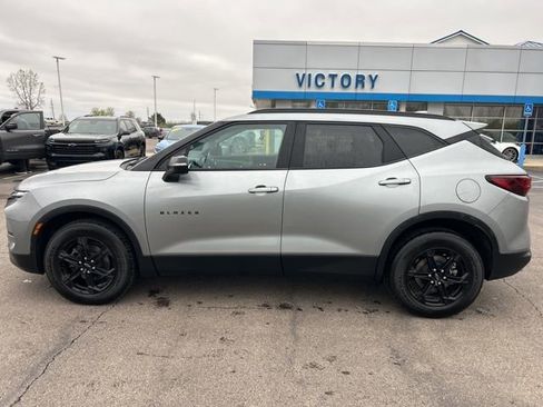 Used 2023 Chevrolet Blazer LT w/ Midnight/Sport Edition FWD image 8