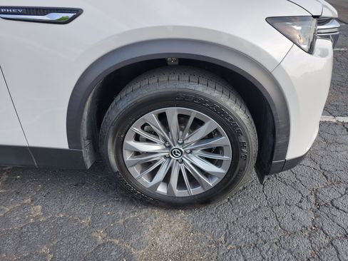 Used 2024 MAZDA CX-90 Plug-In Hybrid w/ Preferred AWD/4WD image 11