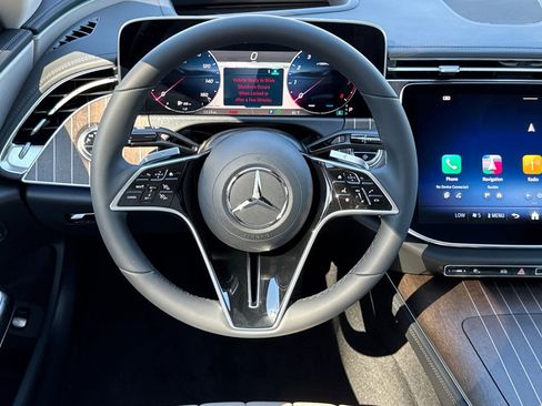 New 2026 Mercedes-Benz E 350 4MATIC Sedan image 17