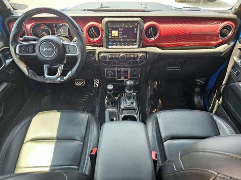 Used 2021 Jeep Wrangler Unlimited Sahara AWD/4WD image 17