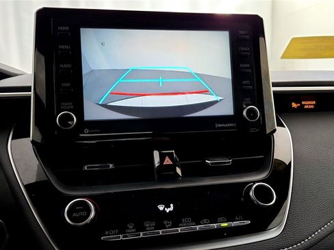 Used 2022 Toyota Corolla SE image 31