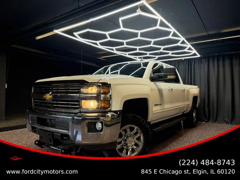 Used 2016 Chevrolet Silverado 2500 LT w/ LT Convenience Package AWD/4WD image 1