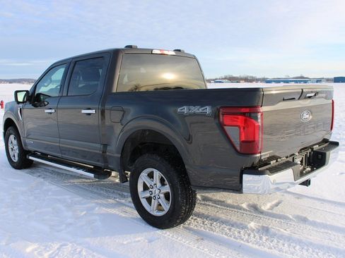Used 2024 Ford F150 XLT w/ Mobile Office Package image 5