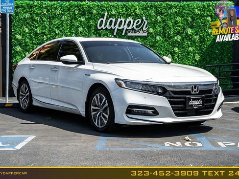Used 2018 Honda Accord Touring image 3