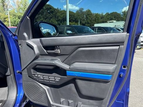 Used 2025 Toyota Tacoma TRD Off-Road AWD/4WD image 42