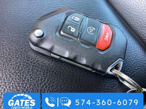 Used 2021 Jeep Wrangler Unlimited Rubicon AWD/4WD image 30